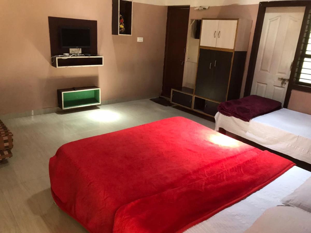 Silver Shadow Homestay Chikmagalūr Zewnętrze zdjęcie
