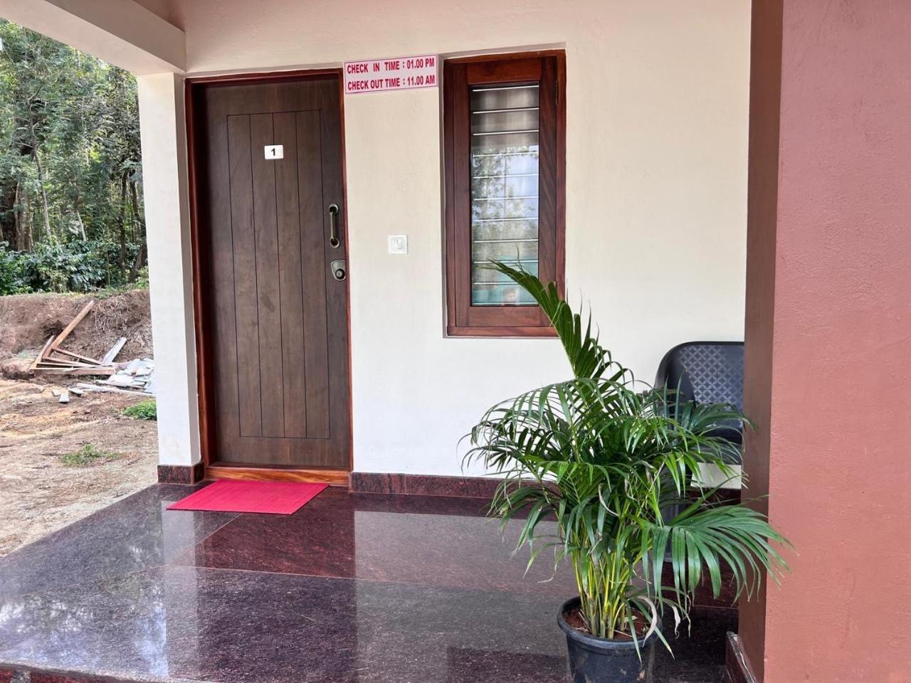 Silver Shadow Homestay Chikmagalūr Zewnętrze zdjęcie